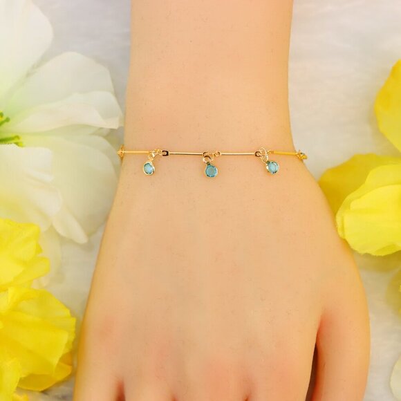 Minimalist Bracelet, Sleek & Modern Design, Women’s Fashion, YC110500-B - Picture 2 of 10